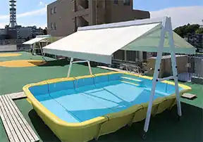 幼稚園のプール