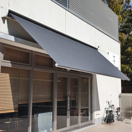愛知県名古屋市｜オーニングテント生地張替えの施工事例（飲食店）