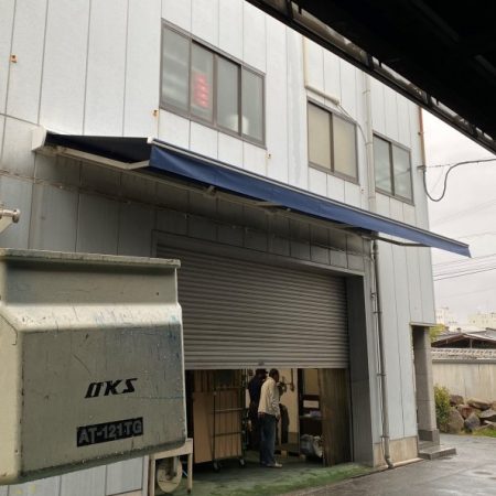 大阪府堺市｜電動式オーニングテントの施工事例（工場）